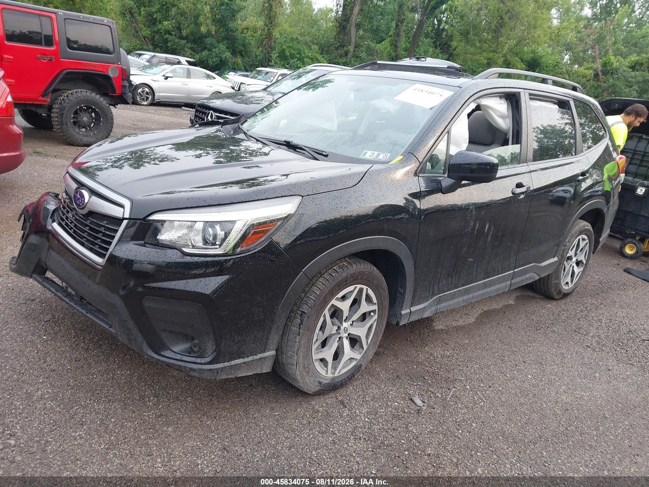 2020 SUBARU FORESTER PREMIUM · 2/10