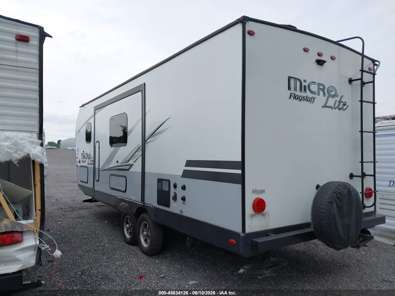 2019 FOREST RIVER FLAGSTAFF MICRO LITE · 3/11
