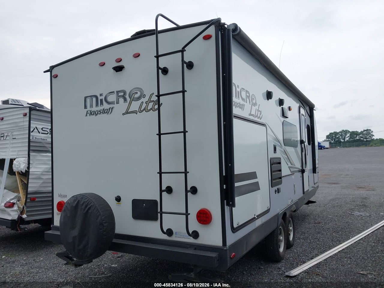 2019 FOREST RIVER FLAGSTAFF MICRO LITE · 4/11