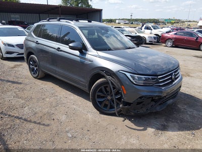 3VV3B7AX1NM****** · 2022 VOLKSWAGEN TIGUAN 2.0T SE