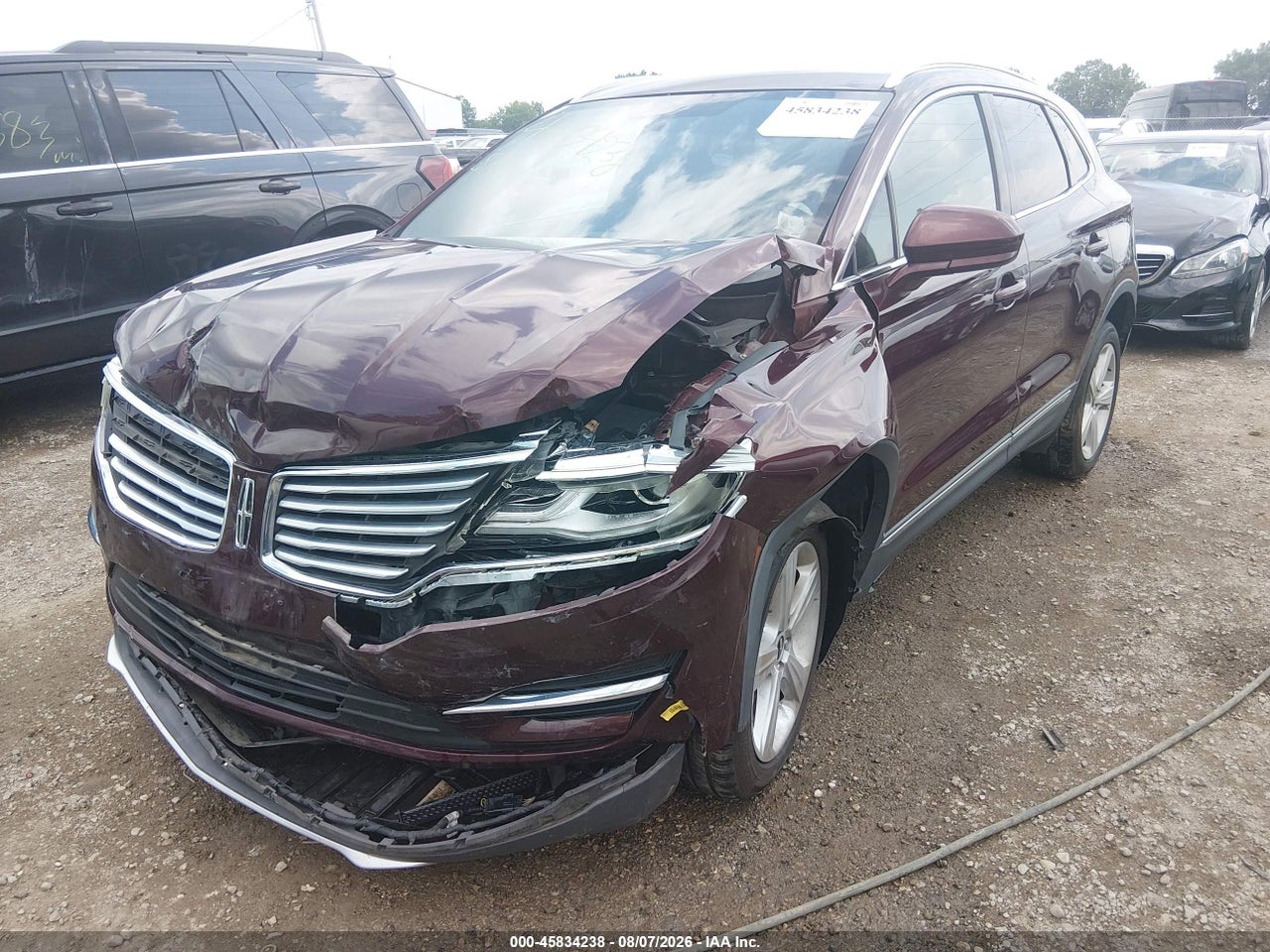 2016 LINCOLN MKC PREMIER · 2/11