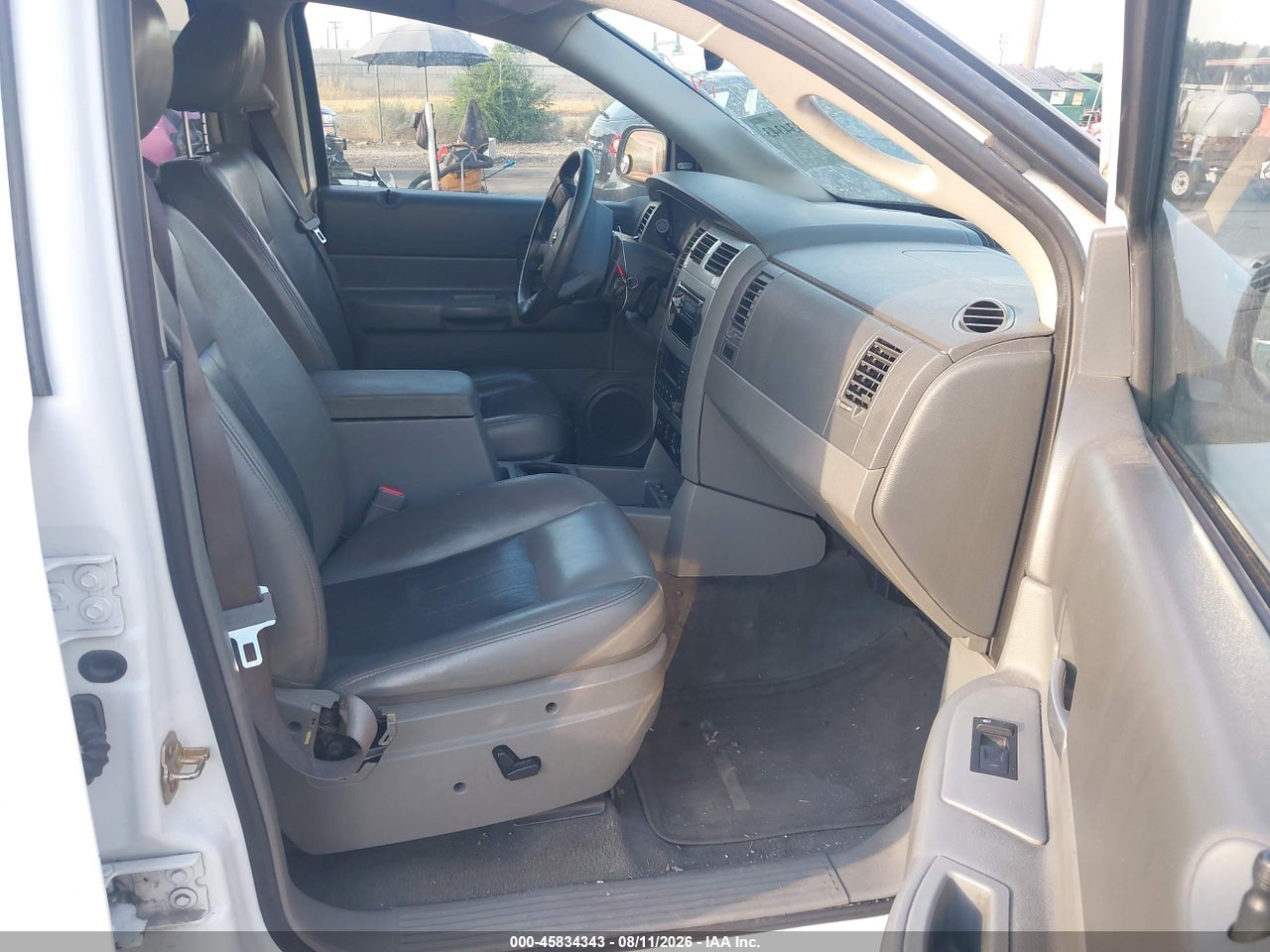 2004 DODGE DURANGO LIMITED · 5/6
