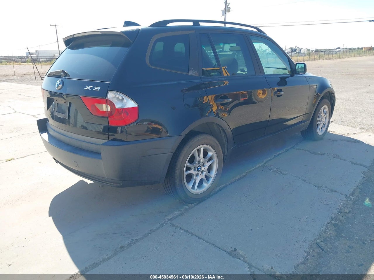 2005 BMW X3 2.5I · 4/6
