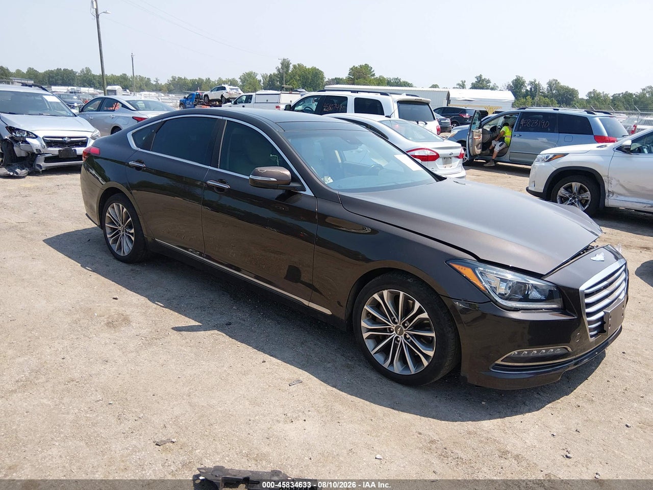 KMHGN4JE6GU****** · 2016 HYUNDAI GENESIS 3.8
