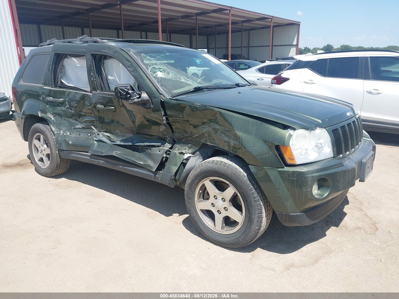 1J8GS48KX7C****** · 2007 JEEP GRAND CHEROKEE LAREDO