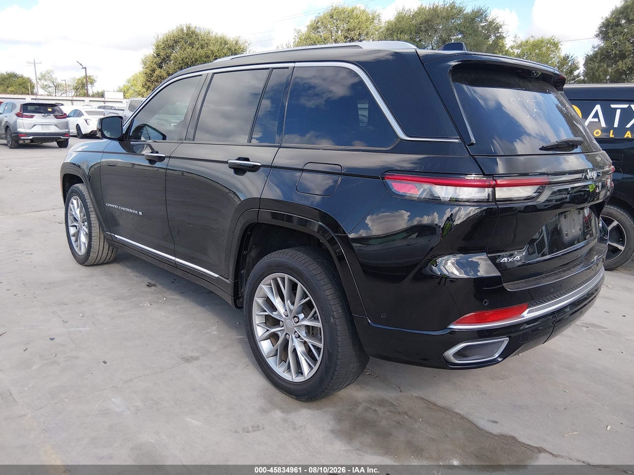 2023 JEEP GRAND CHEROKEE SUMMIT 4X4 · 3/11