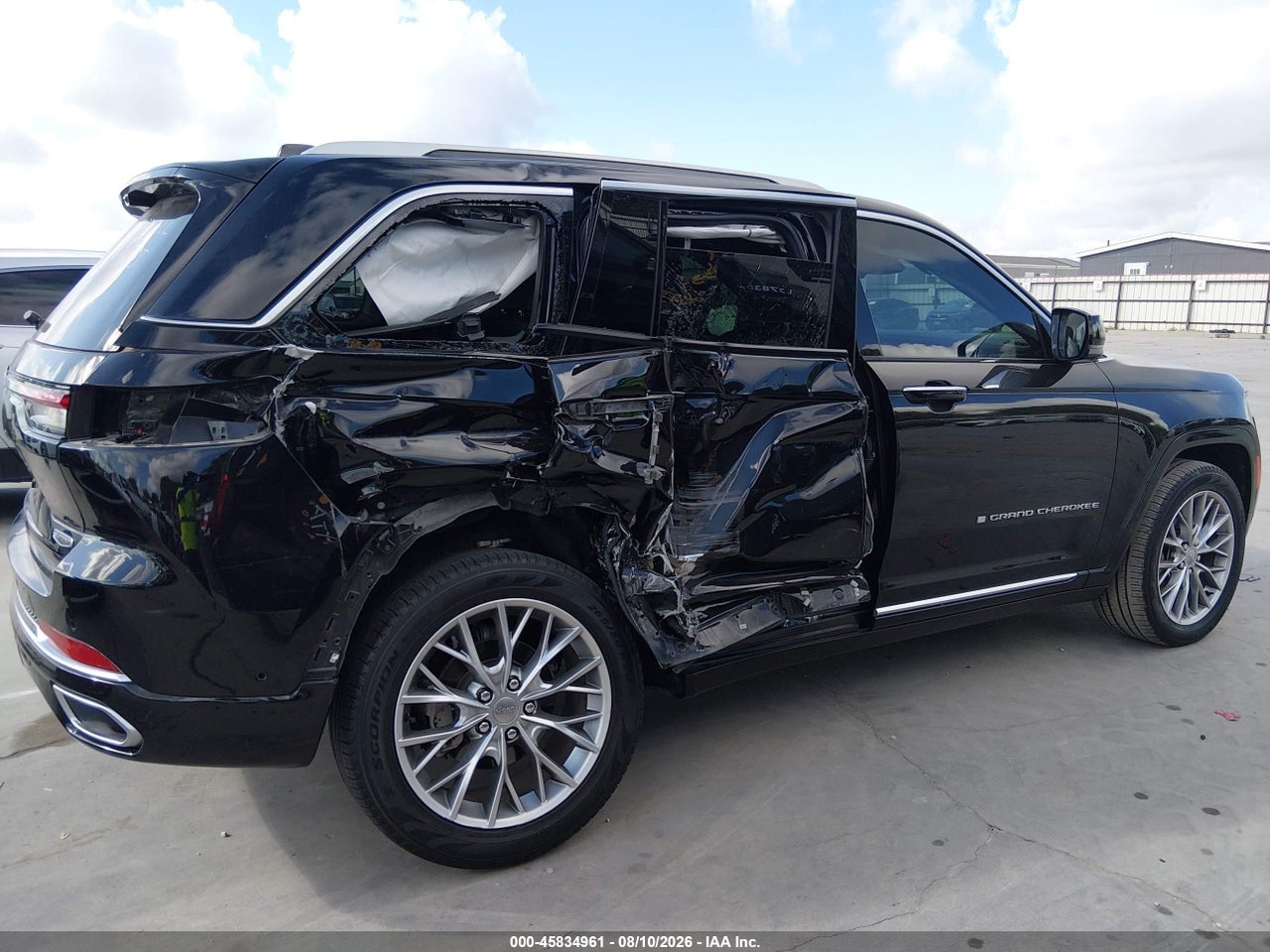 2023 JEEP GRAND CHEROKEE SUMMIT 4X4 · 6/11