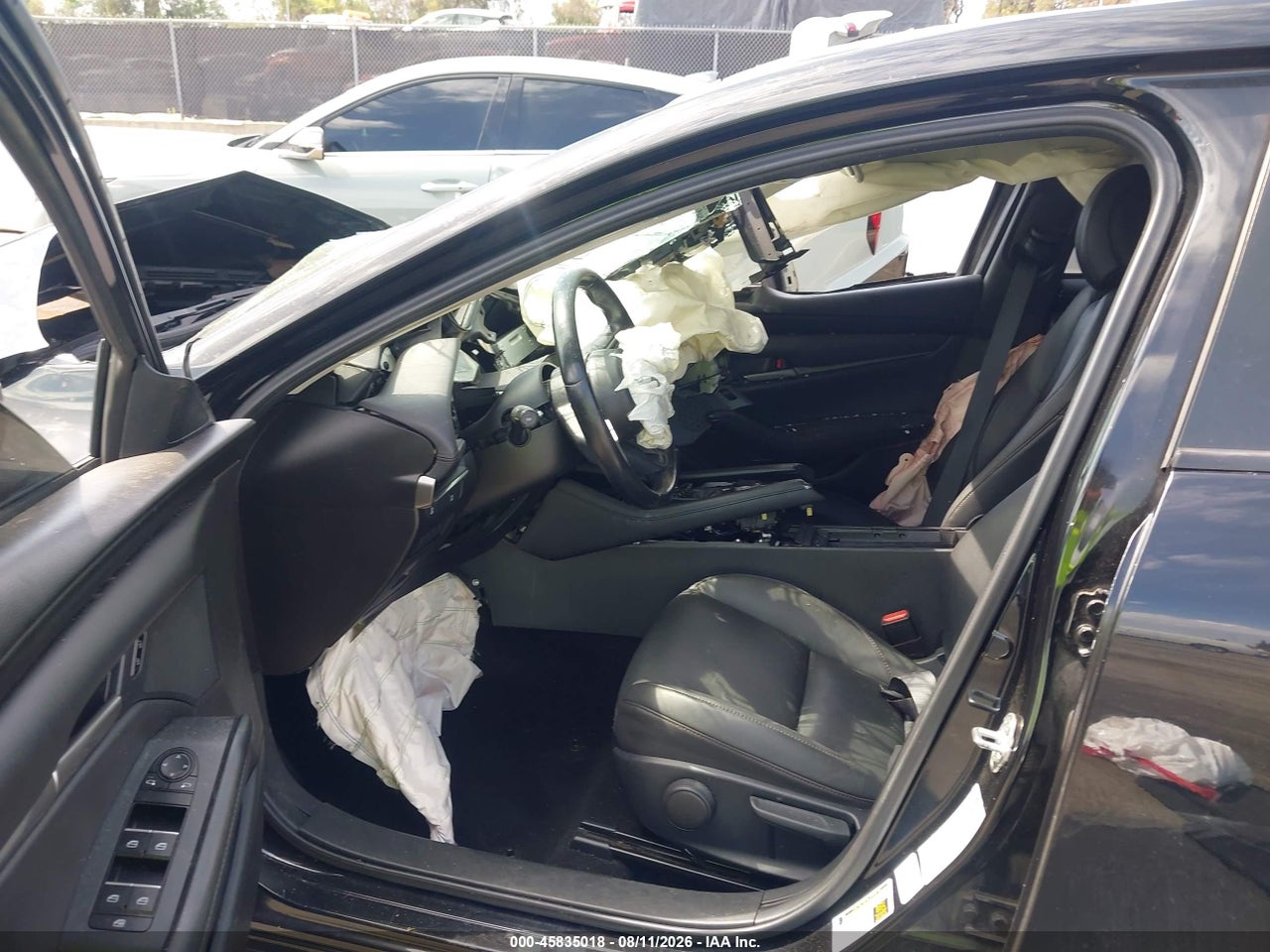 2023 MAZDA MAZDA3 2.5 S SELECT · 5/11