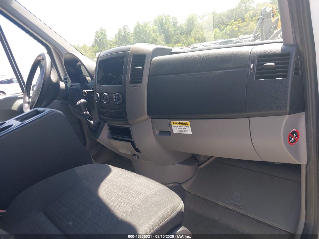 2017 MERCEDES-BENZ SPRINTER 2500 STANDARD ROOF V6 · 5/11