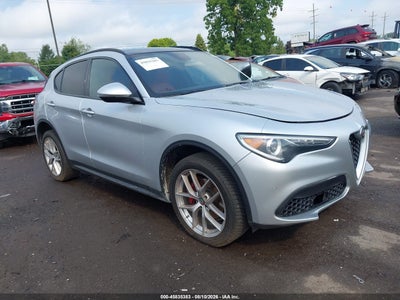 ZASFAKNN5J7****** · 2018 ALFA ROMEO STELVIO TI SPORT AWD
