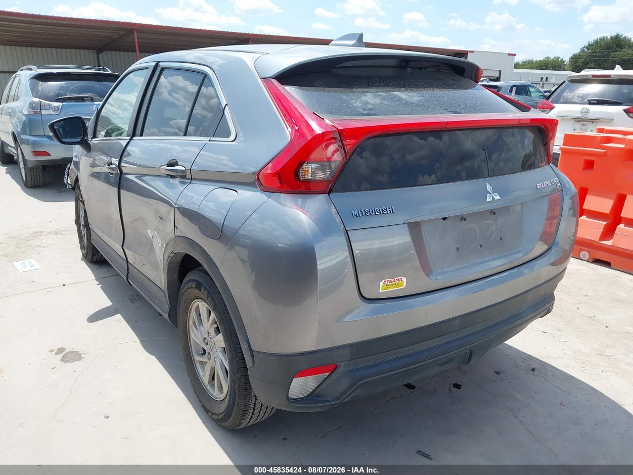 2019 MITSUBISHI ECLIPSE CROSS ES · 3/9