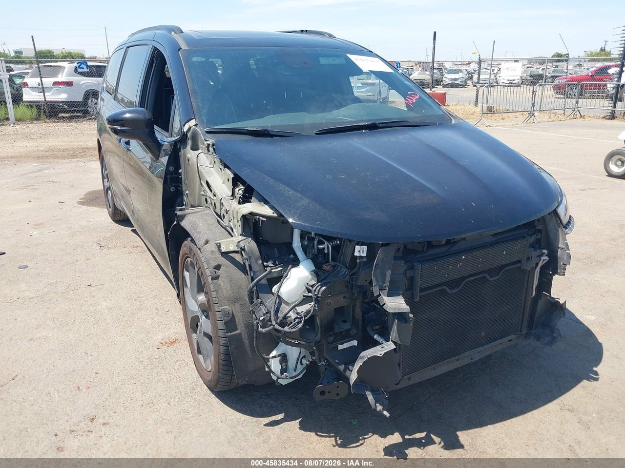 2C4RC1GG2SR****** · 2025 CHRYSLER PACIFICA LIMITED