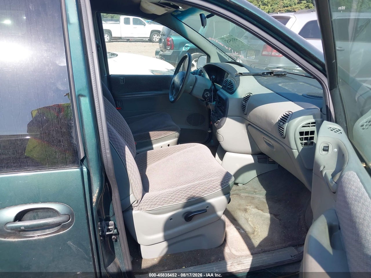 1999 DODGE GRAND CARAVAN SE · 5/11