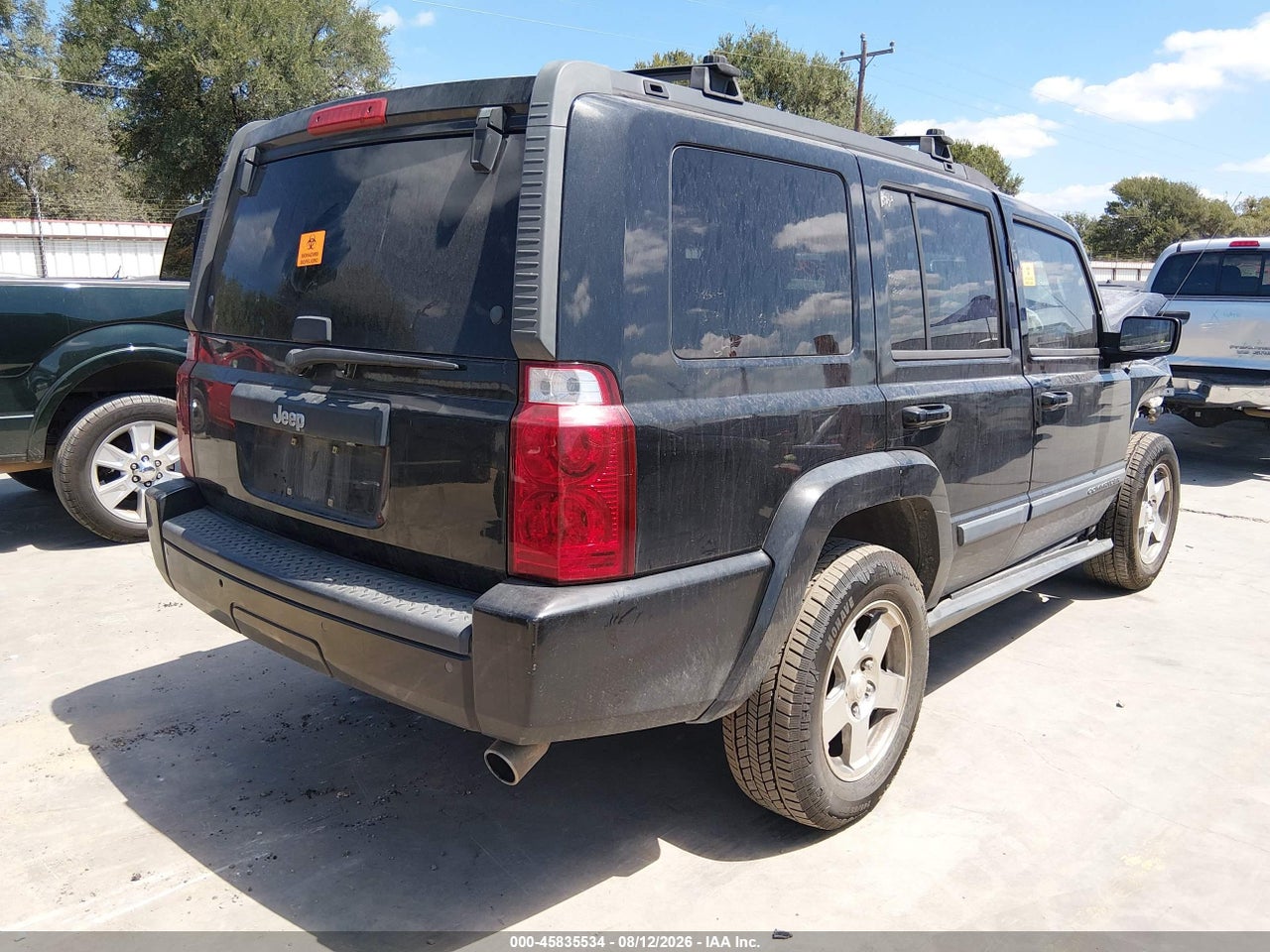2009 JEEP COMMANDER SPORT · 4/11