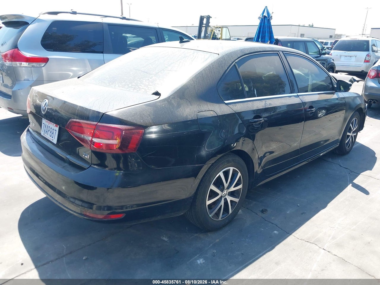 2017 VOLKSWAGEN JETTA 1.4T SE · 4/10