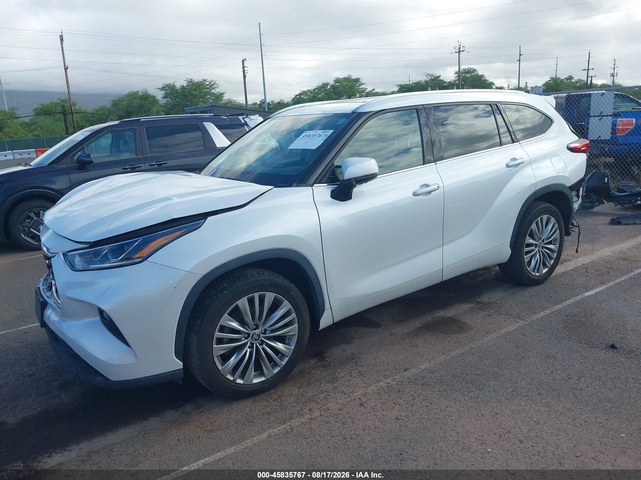 2022 TOYOTA HIGHLANDER PLATINUM · 2/11