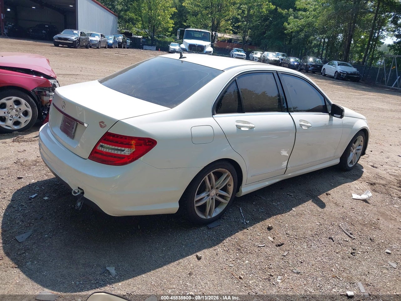 2013 MERCEDES-BENZ C 250 SPORT · 4/11