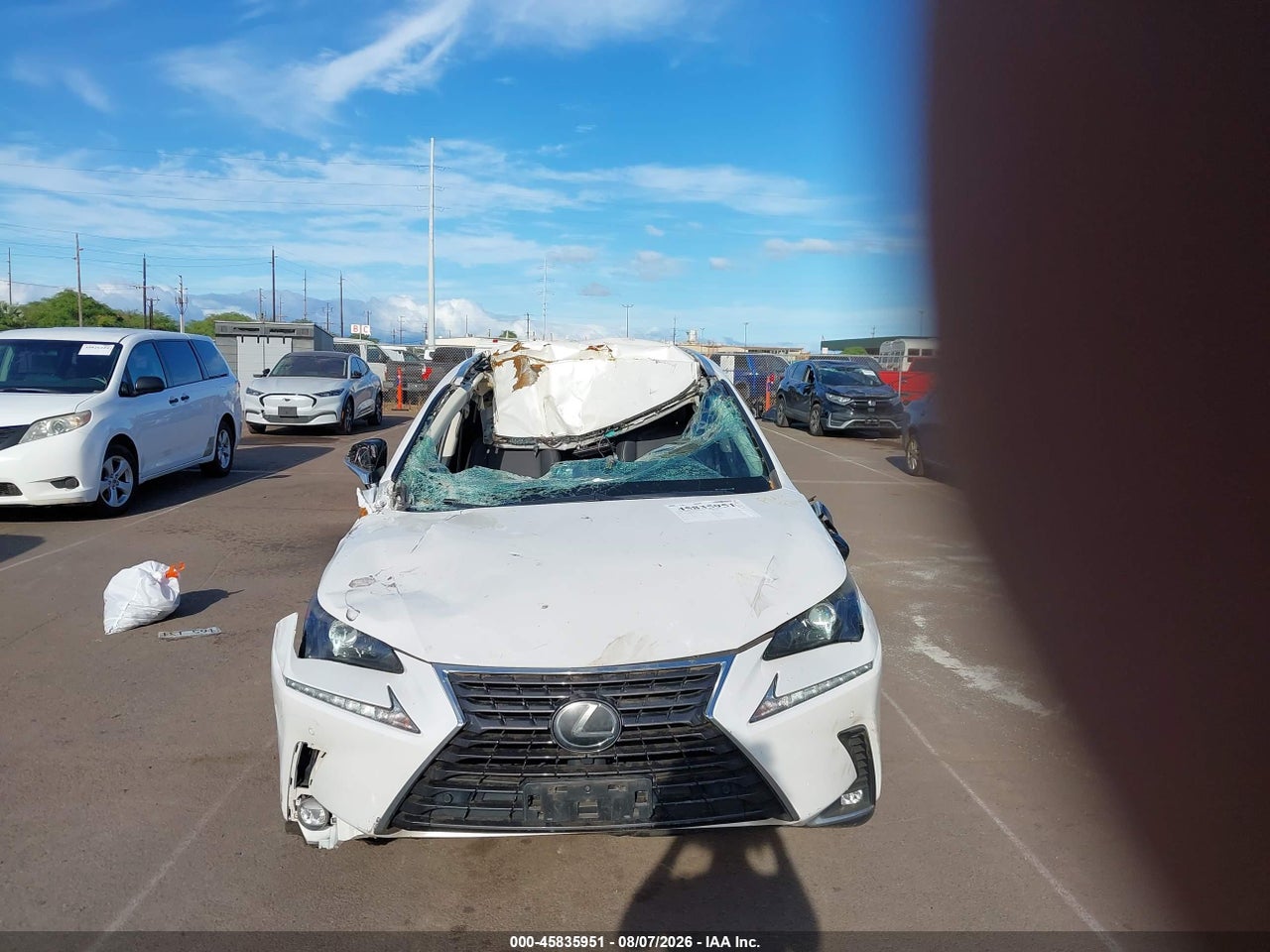 2019 LEXUS NX 300 · 6/11