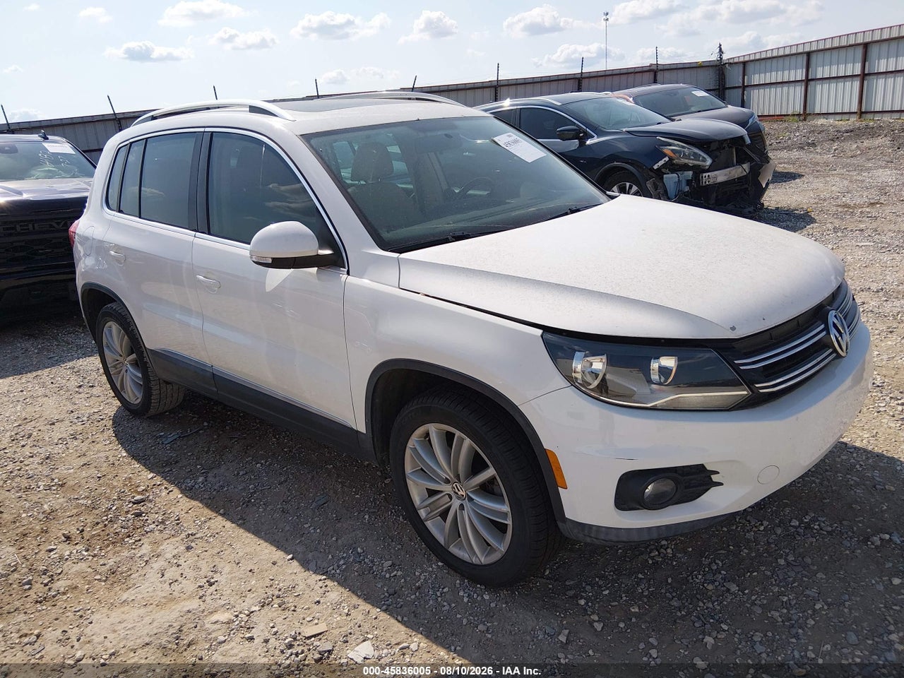 WVGAV7AX5DW****** · 2013 VOLKSWAGEN TIGUAN SE