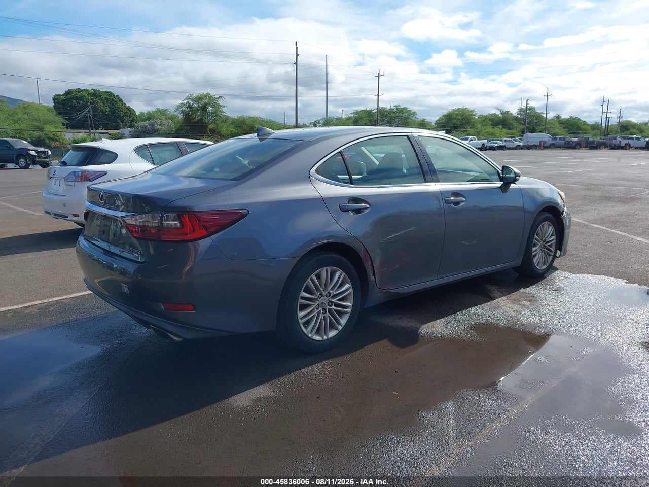 2016 LEXUS ES 350 · 4/11