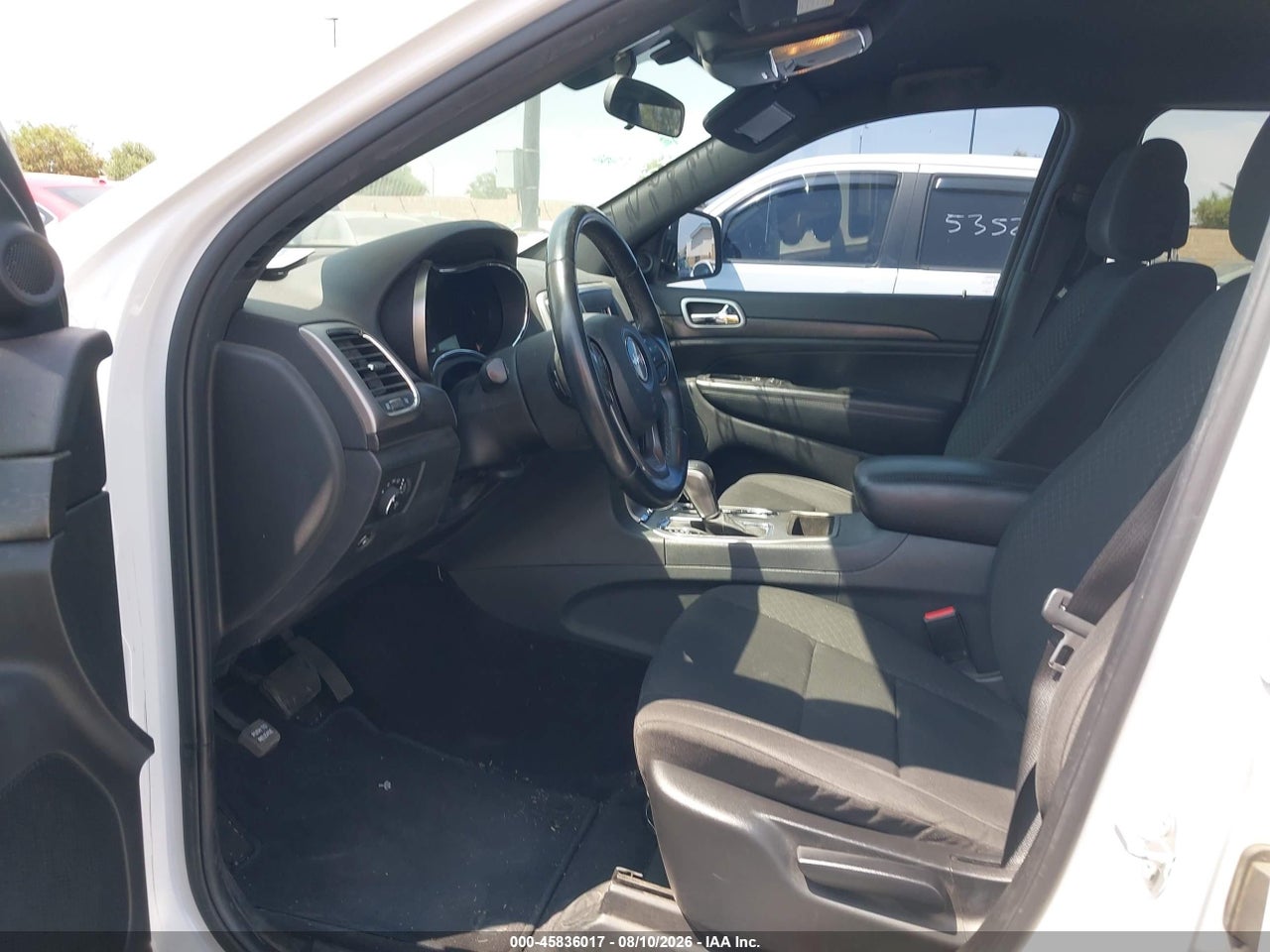 2018 JEEP GRAND CHEROKEE LAREDO 4X2 · 5/11