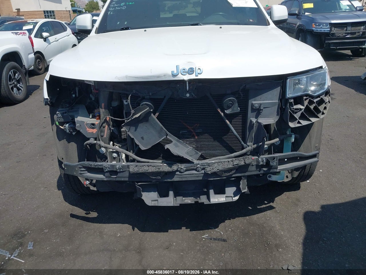 2018 JEEP GRAND CHEROKEE LAREDO 4X2 · 6/11
