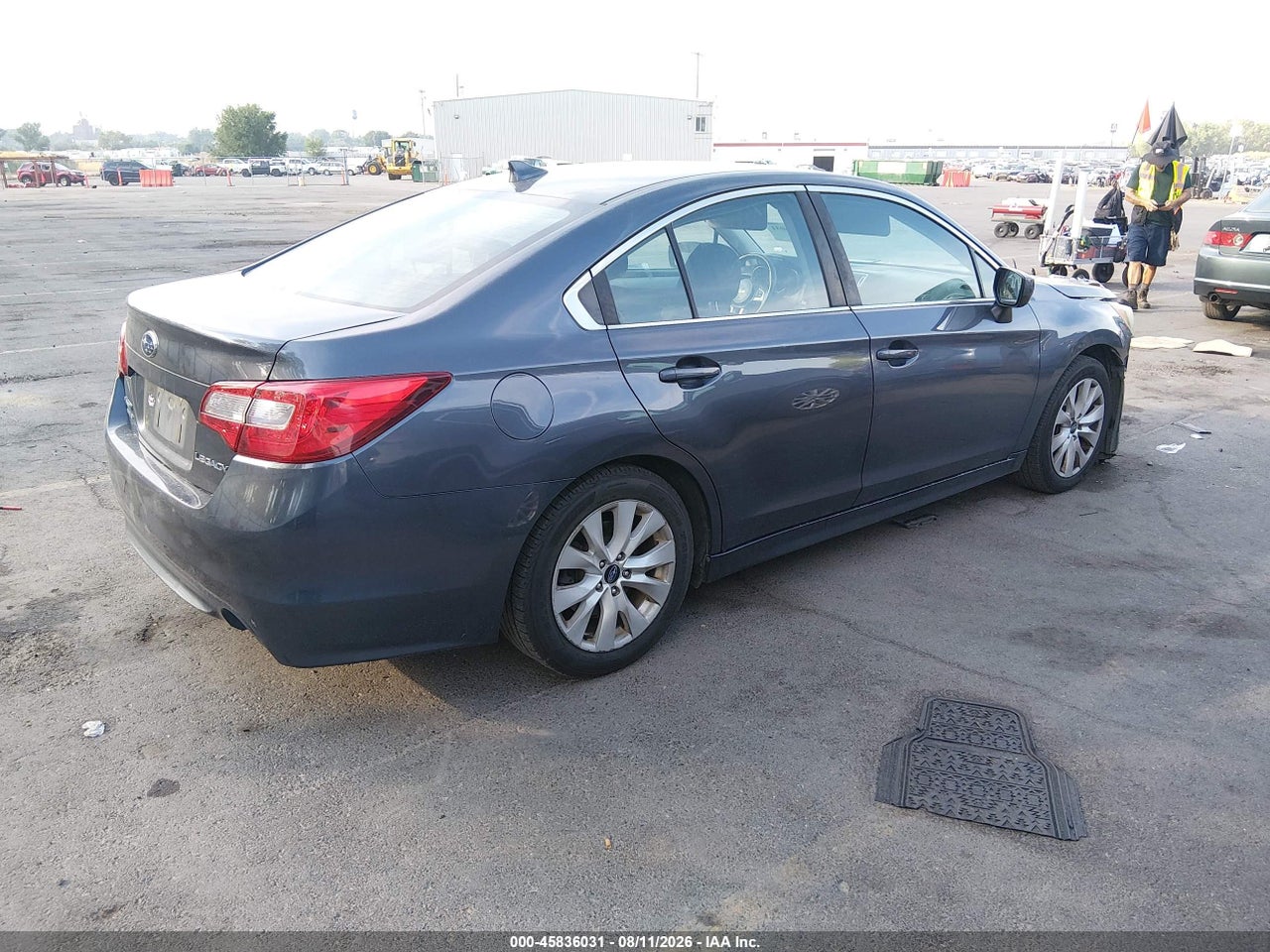 2016 SUBARU LEGACY 2.5I PREMIUM · 4/11