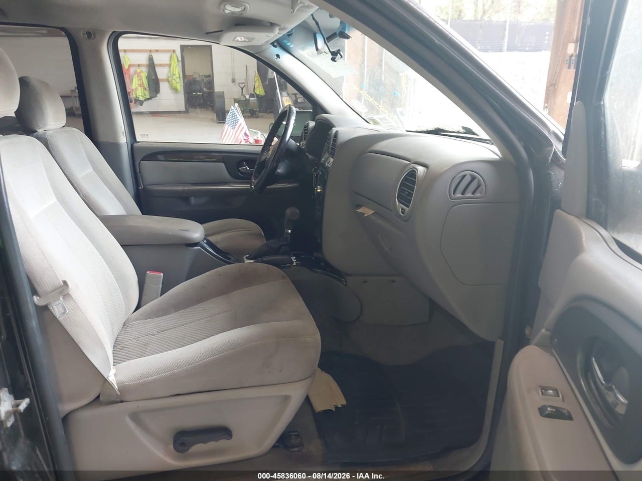 2008 GMC ENVOY SLE · 5/11