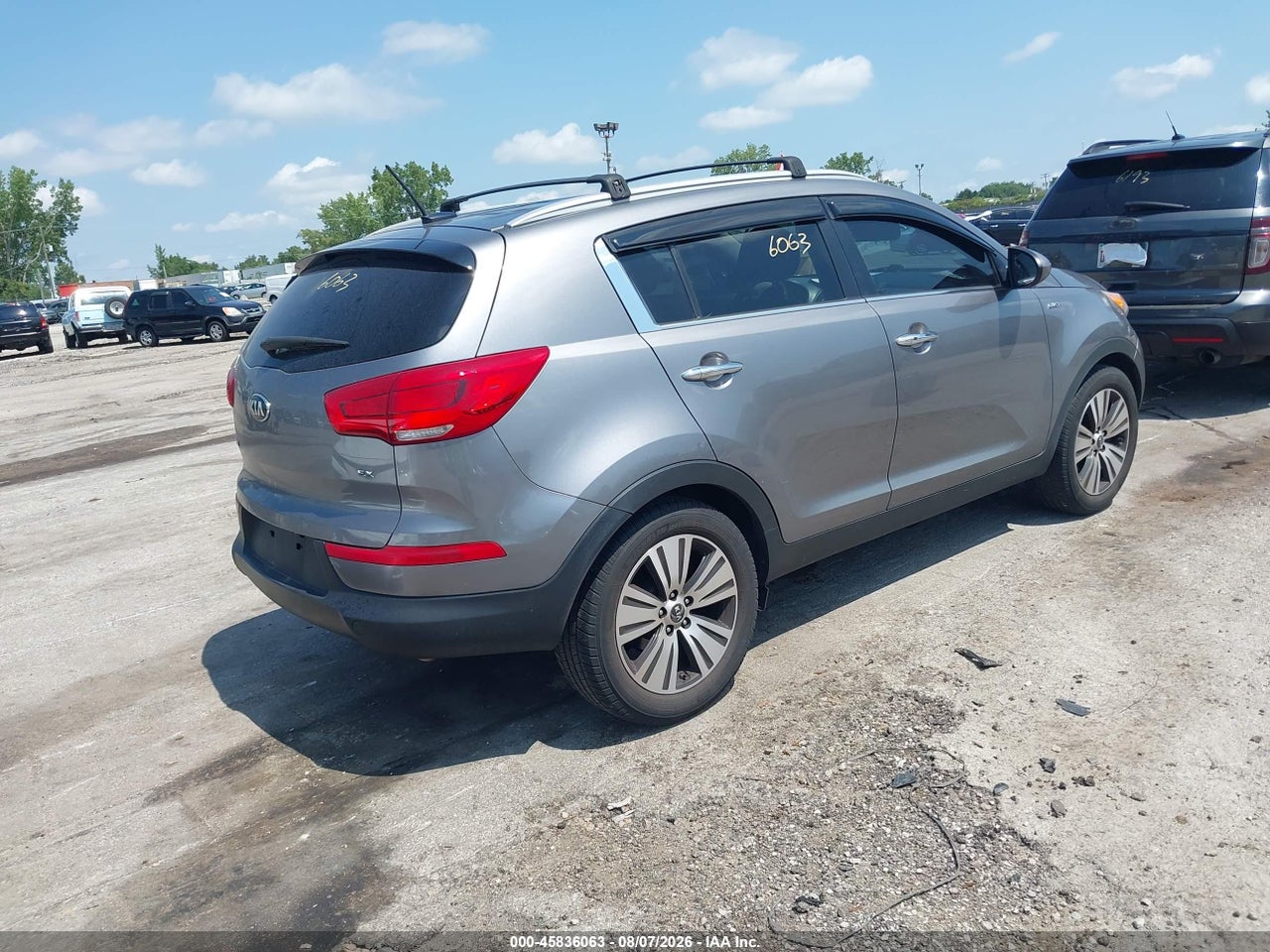 2016 KIA SPORTAGE EX · 4/11
