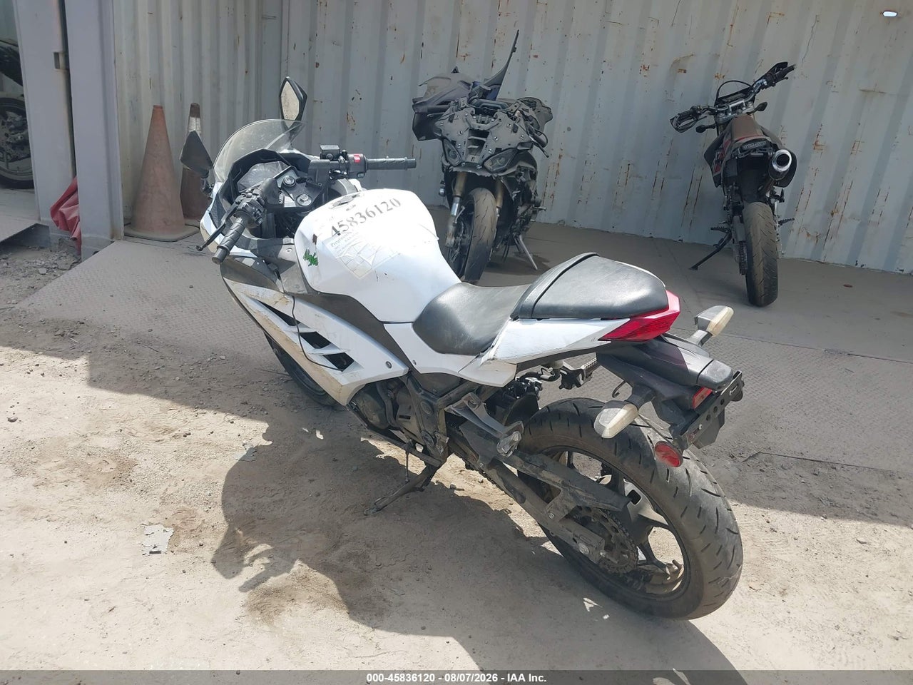 2015 KAWASAKI EX300 B · 3/11