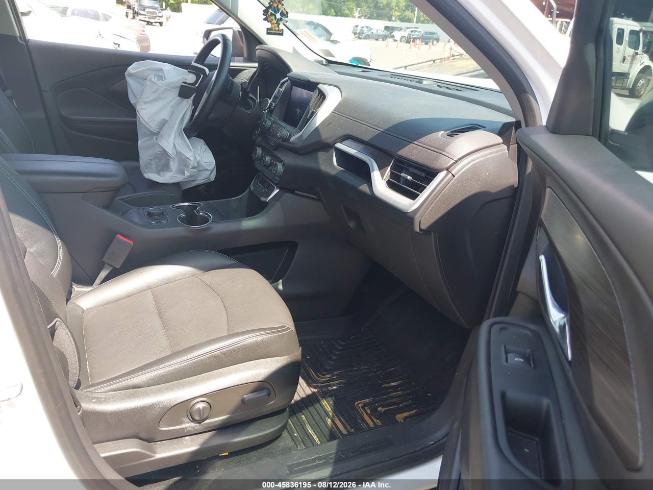 2023 GMC TERRAIN FWD SLT · 5/11