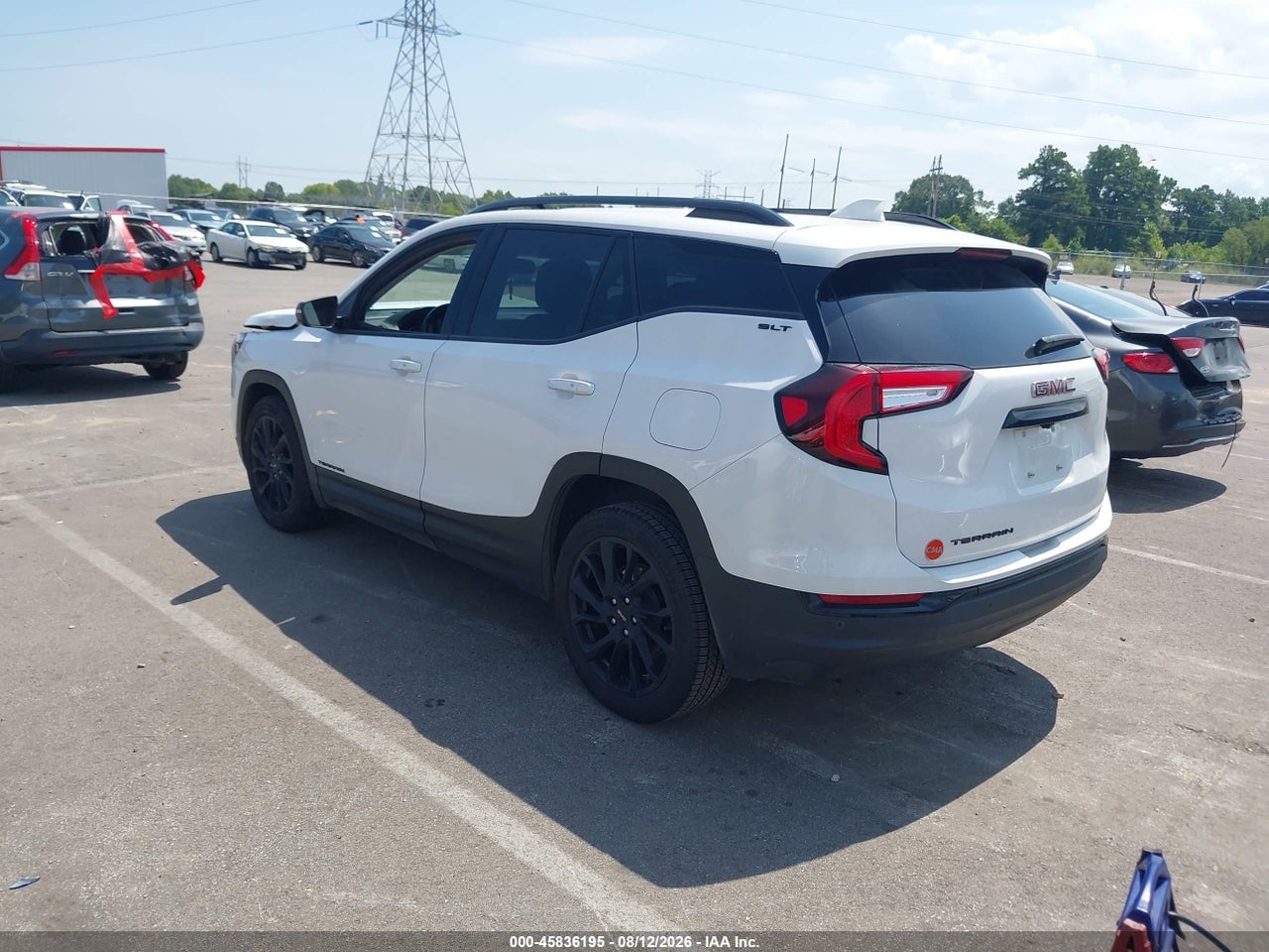 2023 GMC TERRAIN FWD SLT · 3/11