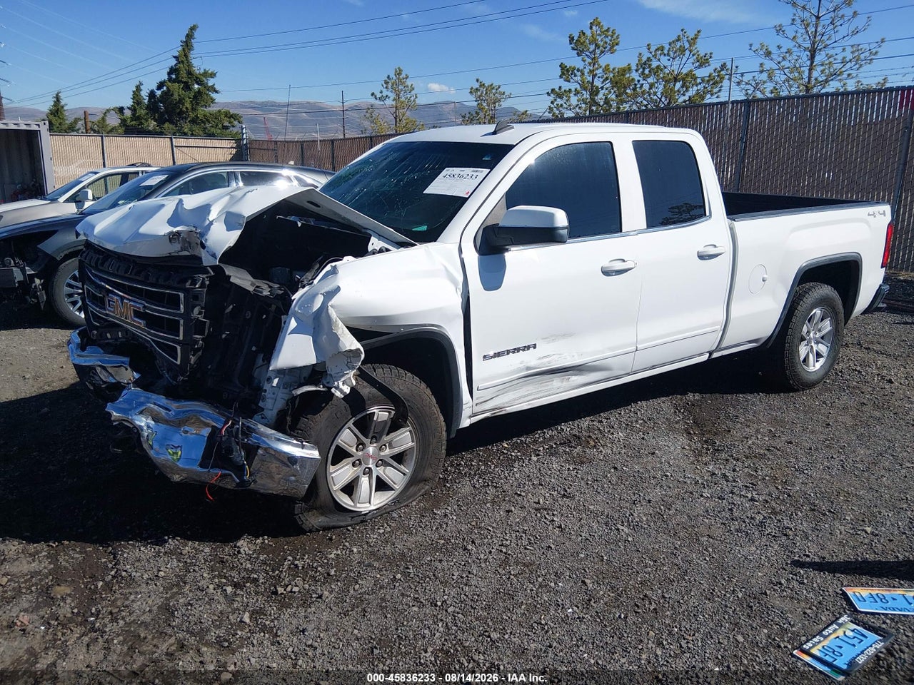 2014 GMC SIERRA 1500 SLE · 2/11