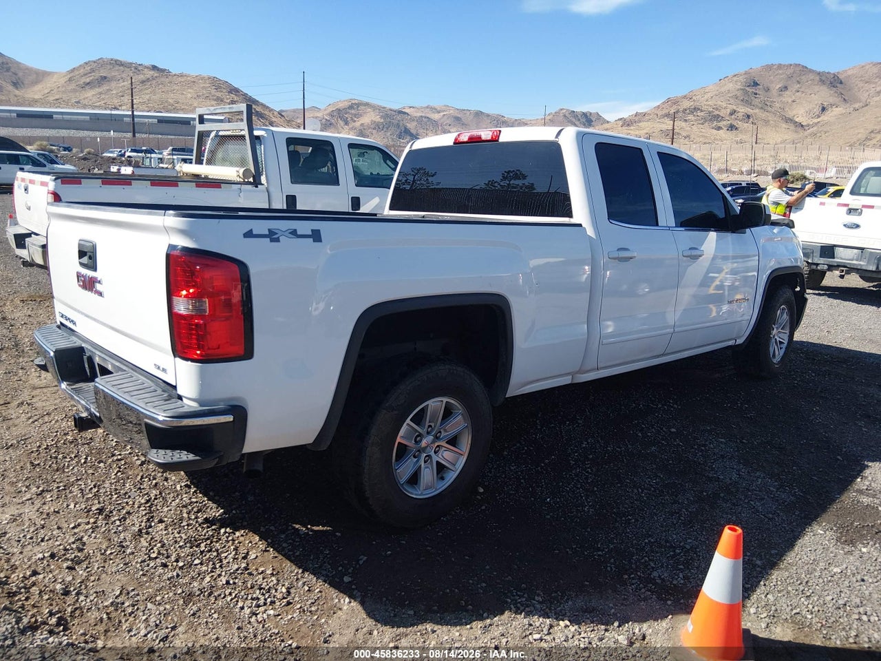 2014 GMC SIERRA 1500 SLE · 4/11