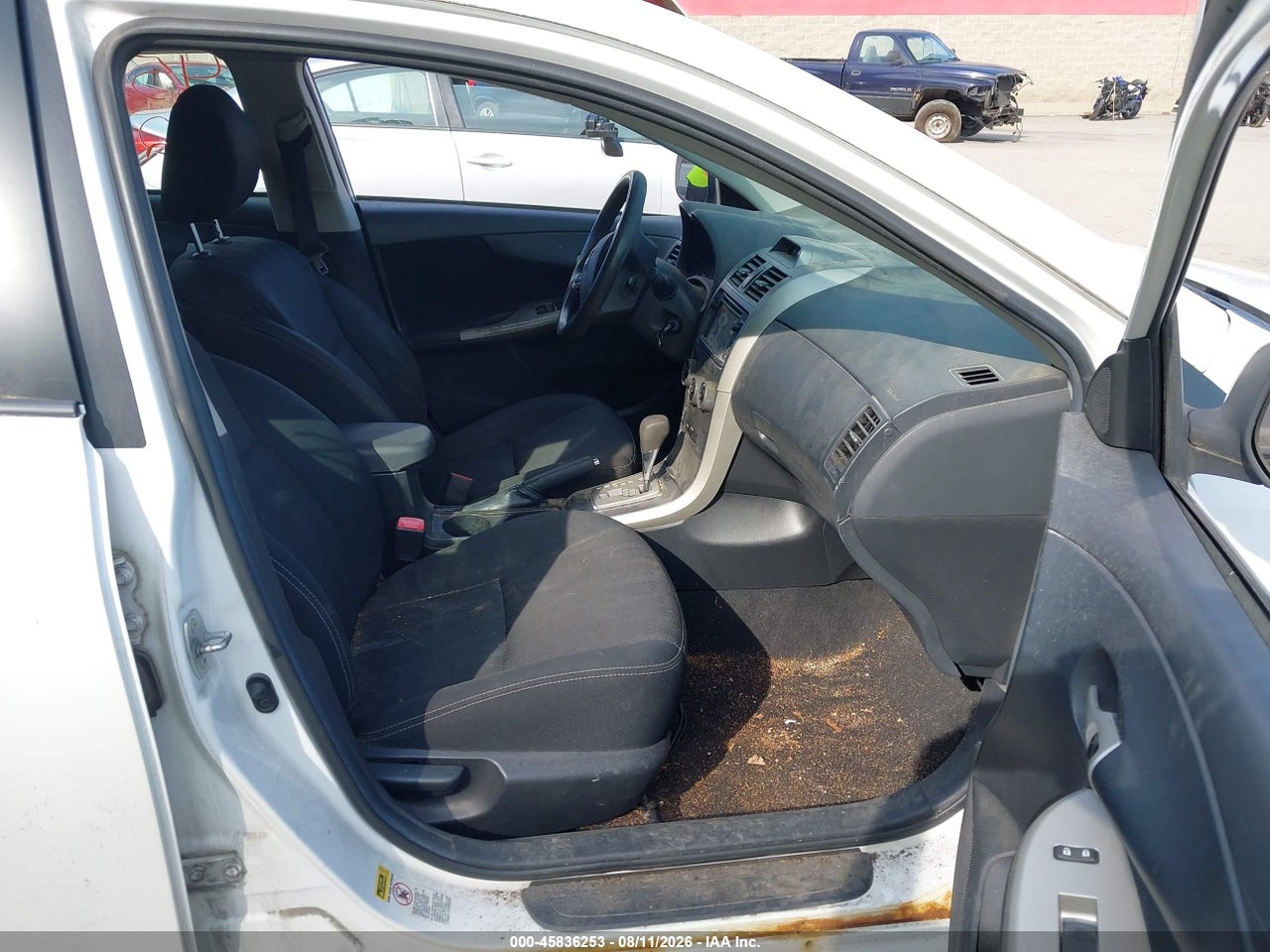 2013 TOYOTA COROLLA S · 5/11