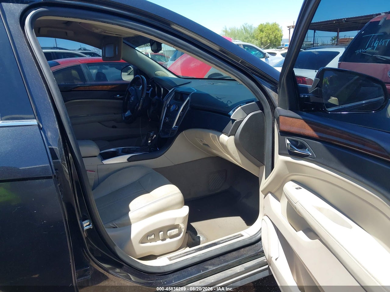 2011 CADILLAC SRX LUXURY COLLECTION · 5/11