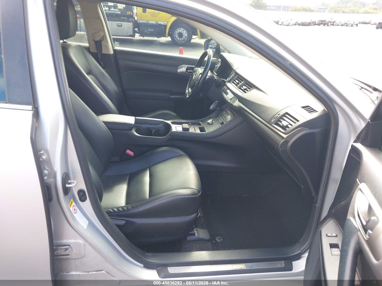 2015 LEXUS CT 200H · 5/11