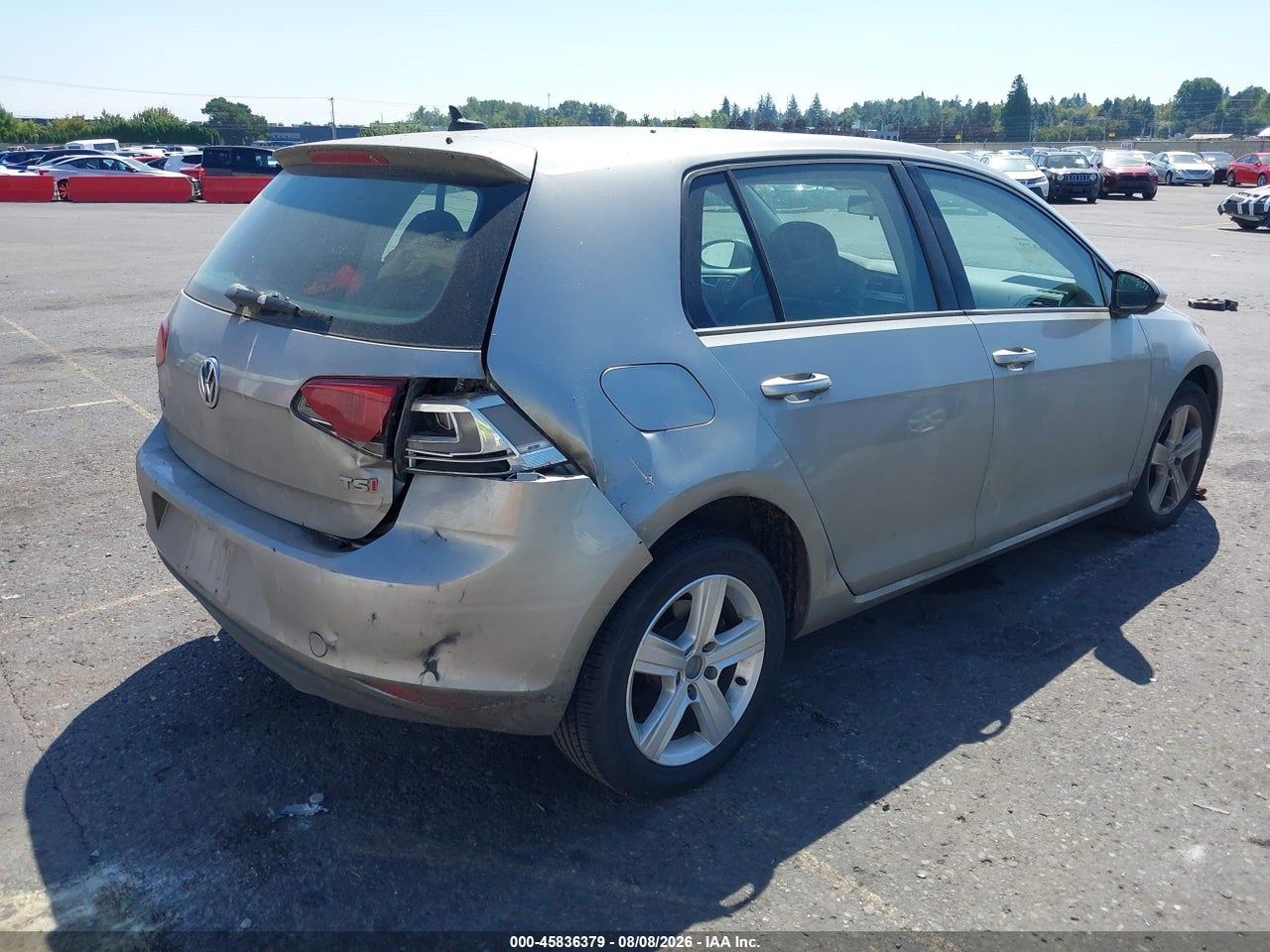3VW217AU9HM****** · 2017 VOLKSWAGEN GOLF TSI S 4-DOOR/TSI SE 4-DOOR/TSI SEL 4-DOOR/TSI WOLFSBURG EDITION 4-DOOR · 4/11