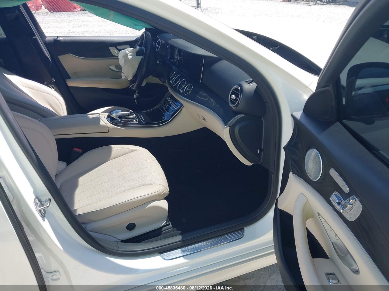 2017 MERCEDES-BENZ E 300 · 5/11