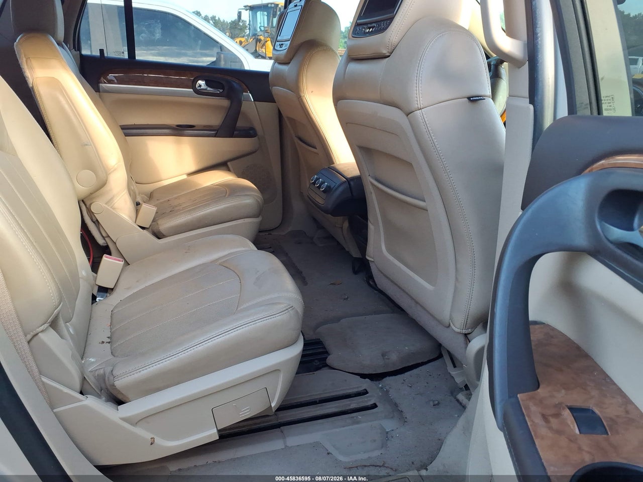 5GAKRCED3CJ****** · 2012 BUICK ENCLAVE LEATHER · 8/11
