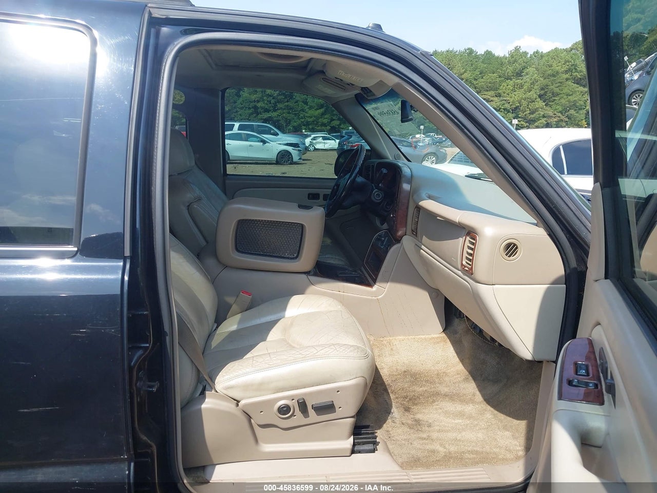 2003 GMC YUKON XL 1500 SLT · 5/11