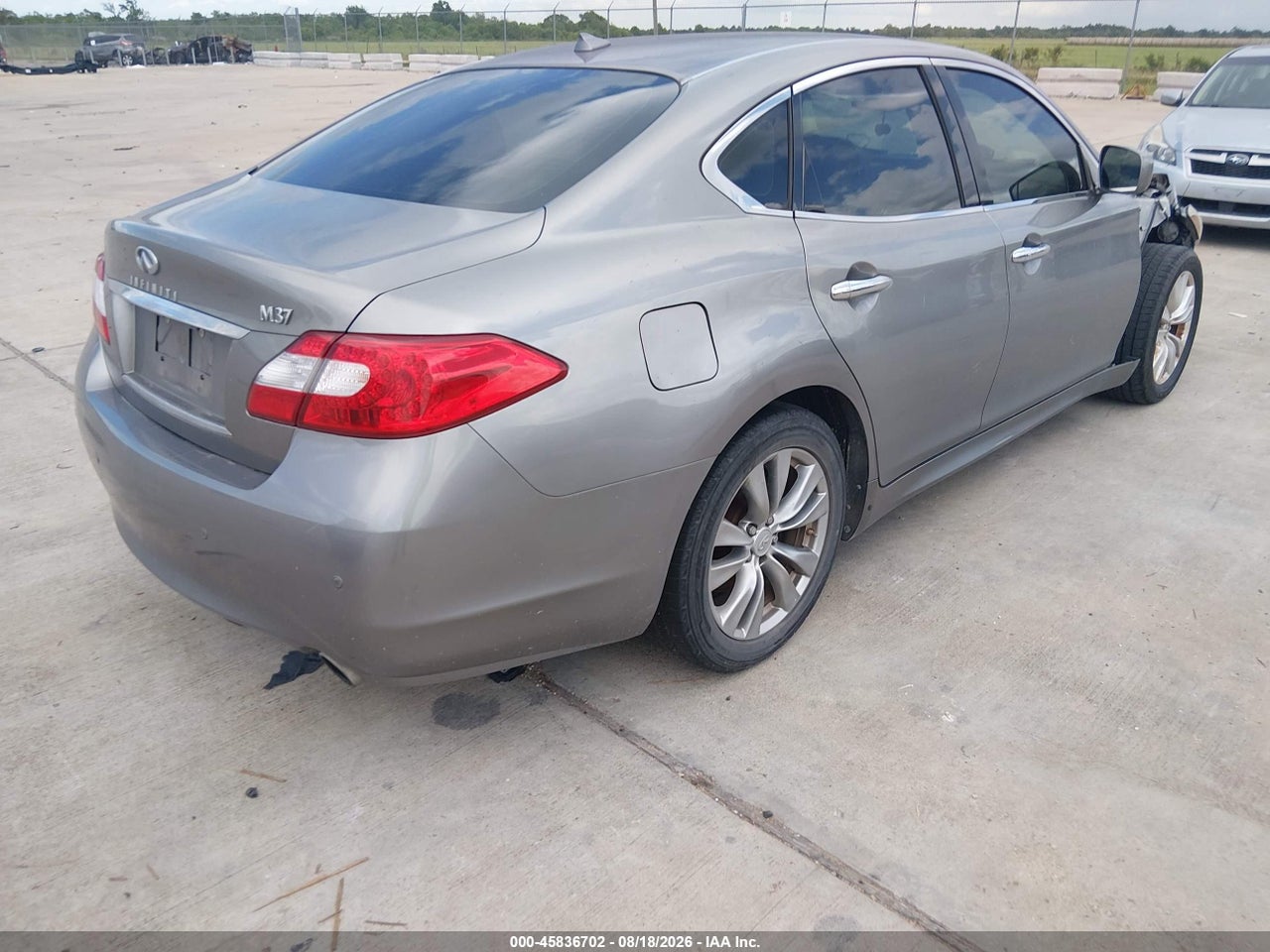 2013 INFINITI M37 · 4/11