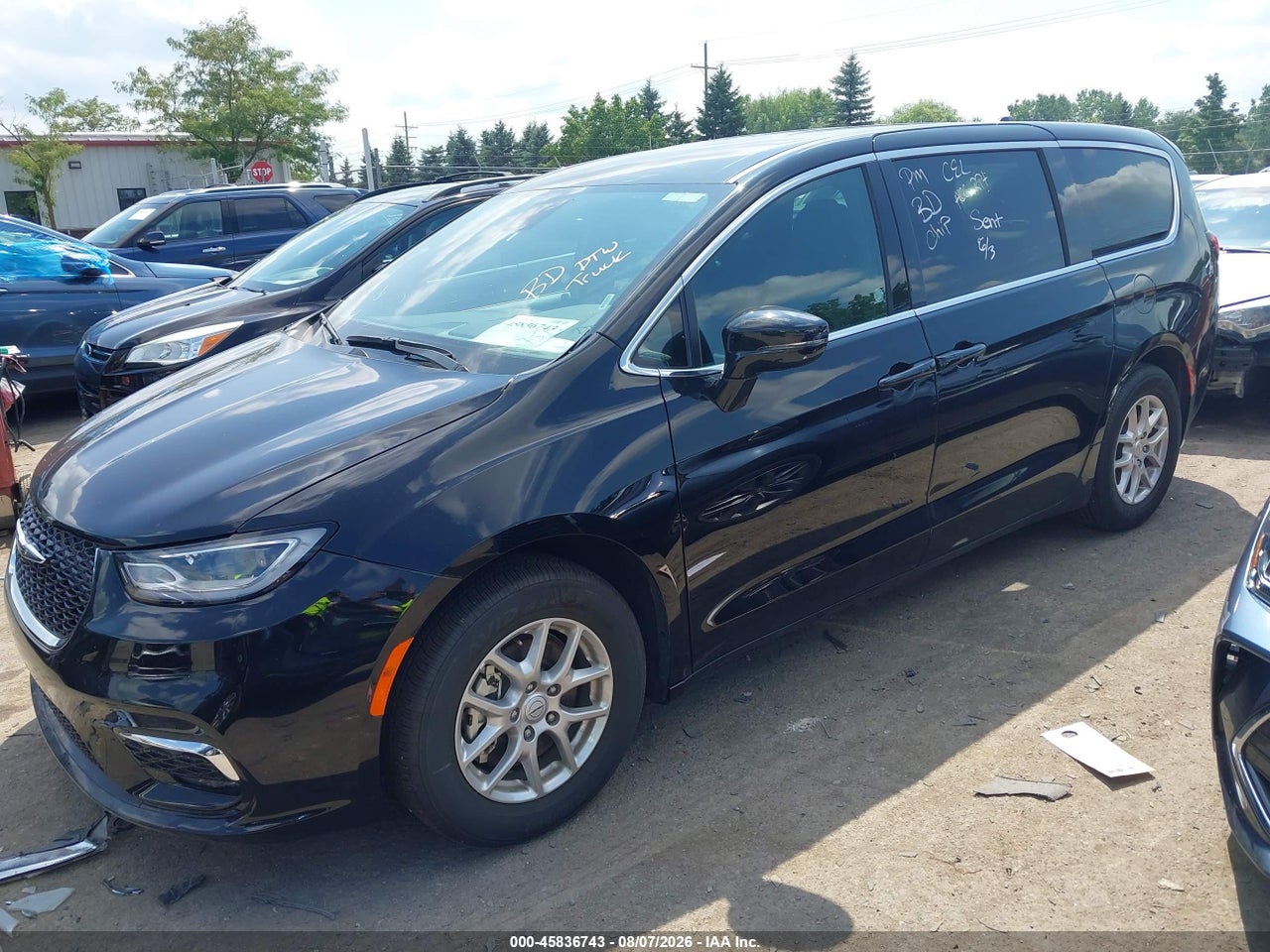 2026 CHRYSLER PACIFICA SELECT · 2/11