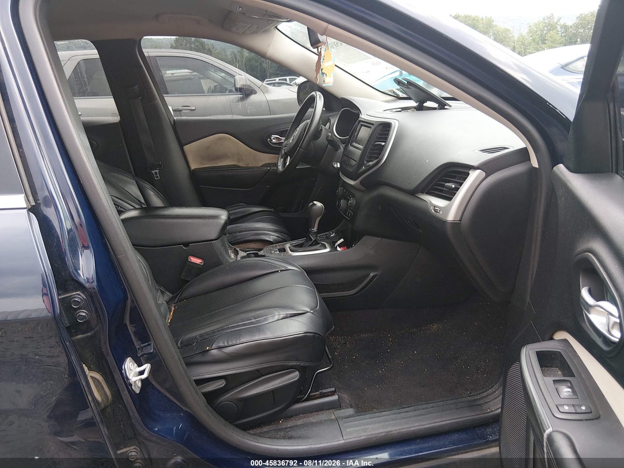 2016 JEEP CHEROKEE LATITUDE · 5/11