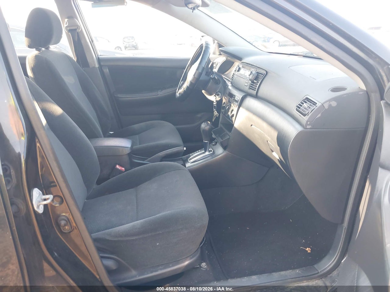 2003 TOYOTA COROLLA S · 5/8