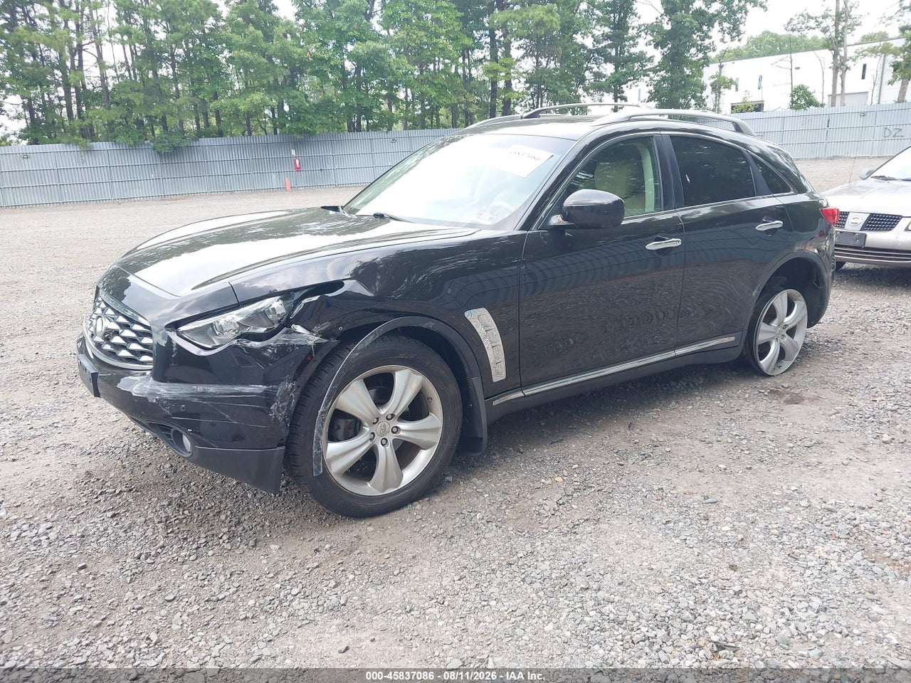 2011 INFINITI FX35 · 2/11