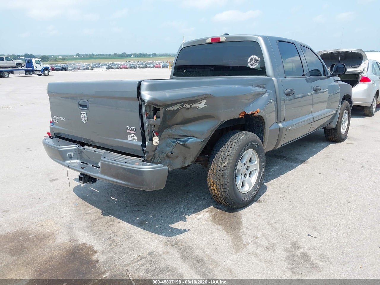 2005 DODGE DAKOTA SLT · 6/11