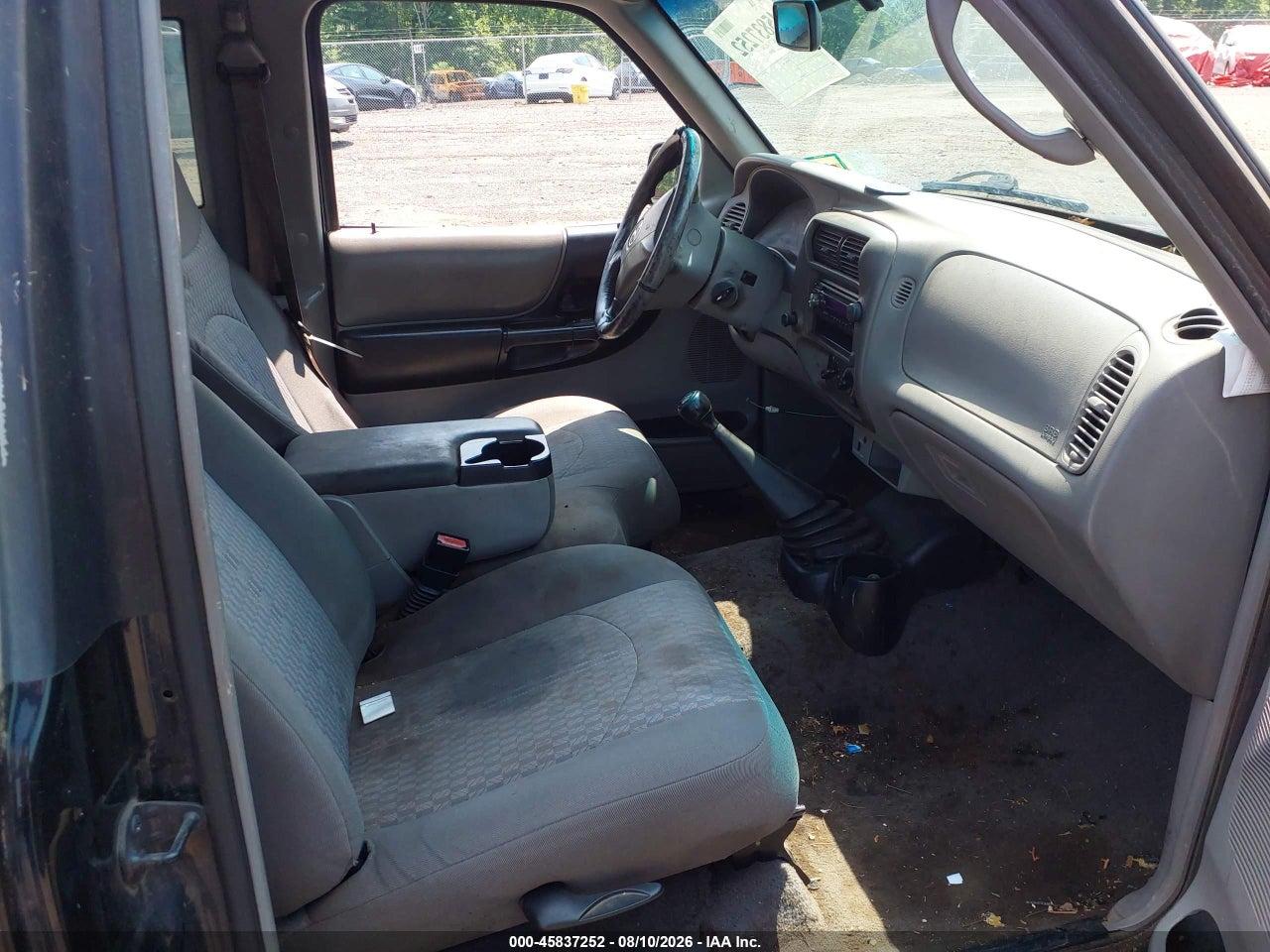 2001 MAZDA B3000 · 5/11