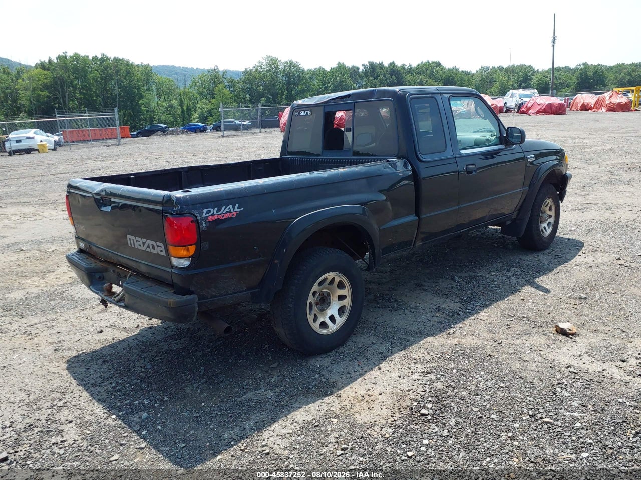 2001 MAZDA B3000 · 4/11