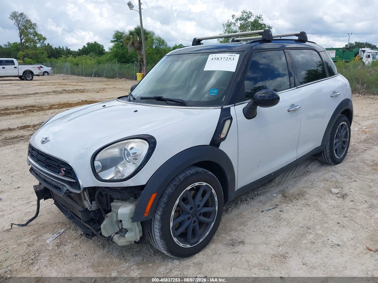 2015 MINI COUNTRYMAN COOPER S · 2/11